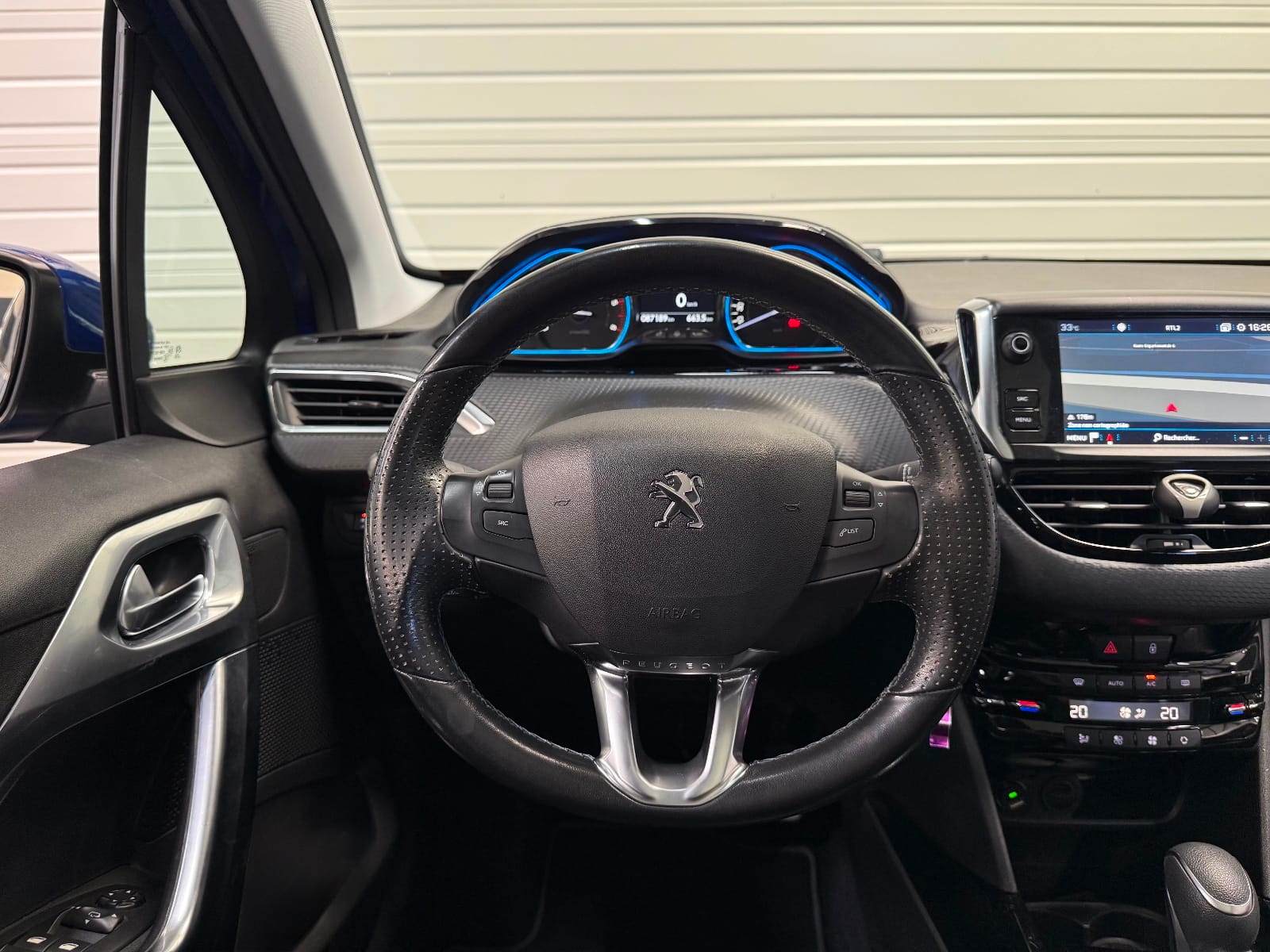 Peugeot 2008 Crossway — photo 15