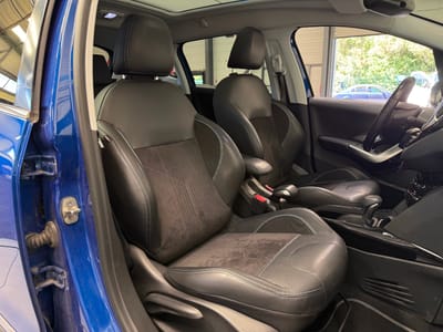 Peugeot 2008 Crossway — photo 13