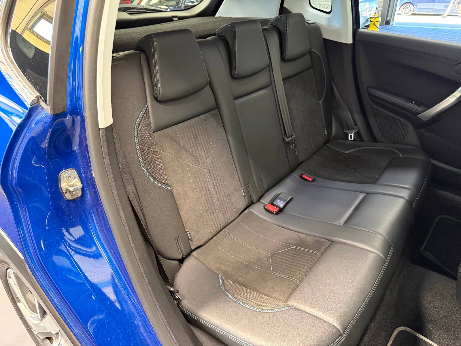 Peugeot 2008 Crossway — photo 14