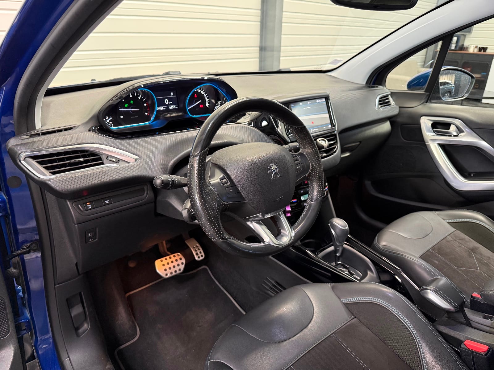 Peugeot 2008 Crossway — photo 10
