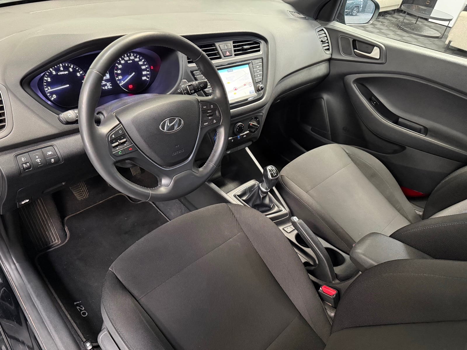 Hyundai I20 Creative — photo 12