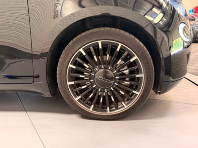Fiat 500 Nouvelle MY22 Serie 1 Step 1 Icône Plus — photo 19