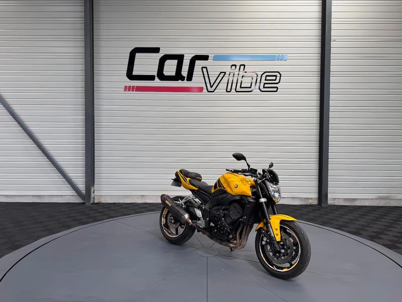 Yamaha FZ1 — photo 1