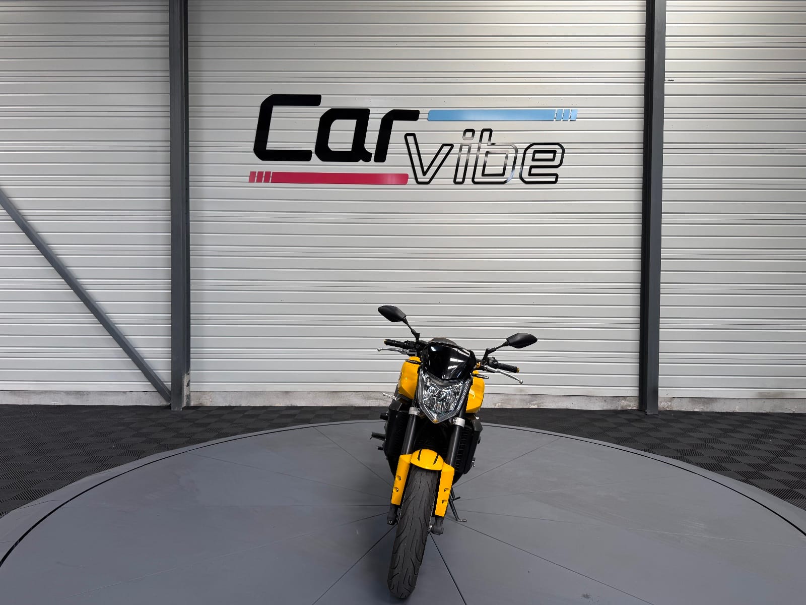 Yamaha FZ1 — photo 2