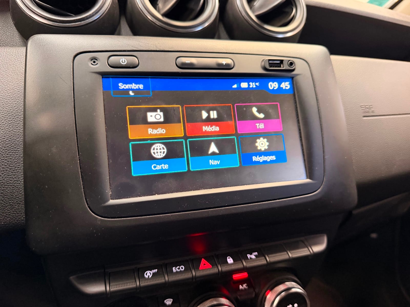 Dacia Duster Prestige — photo 21