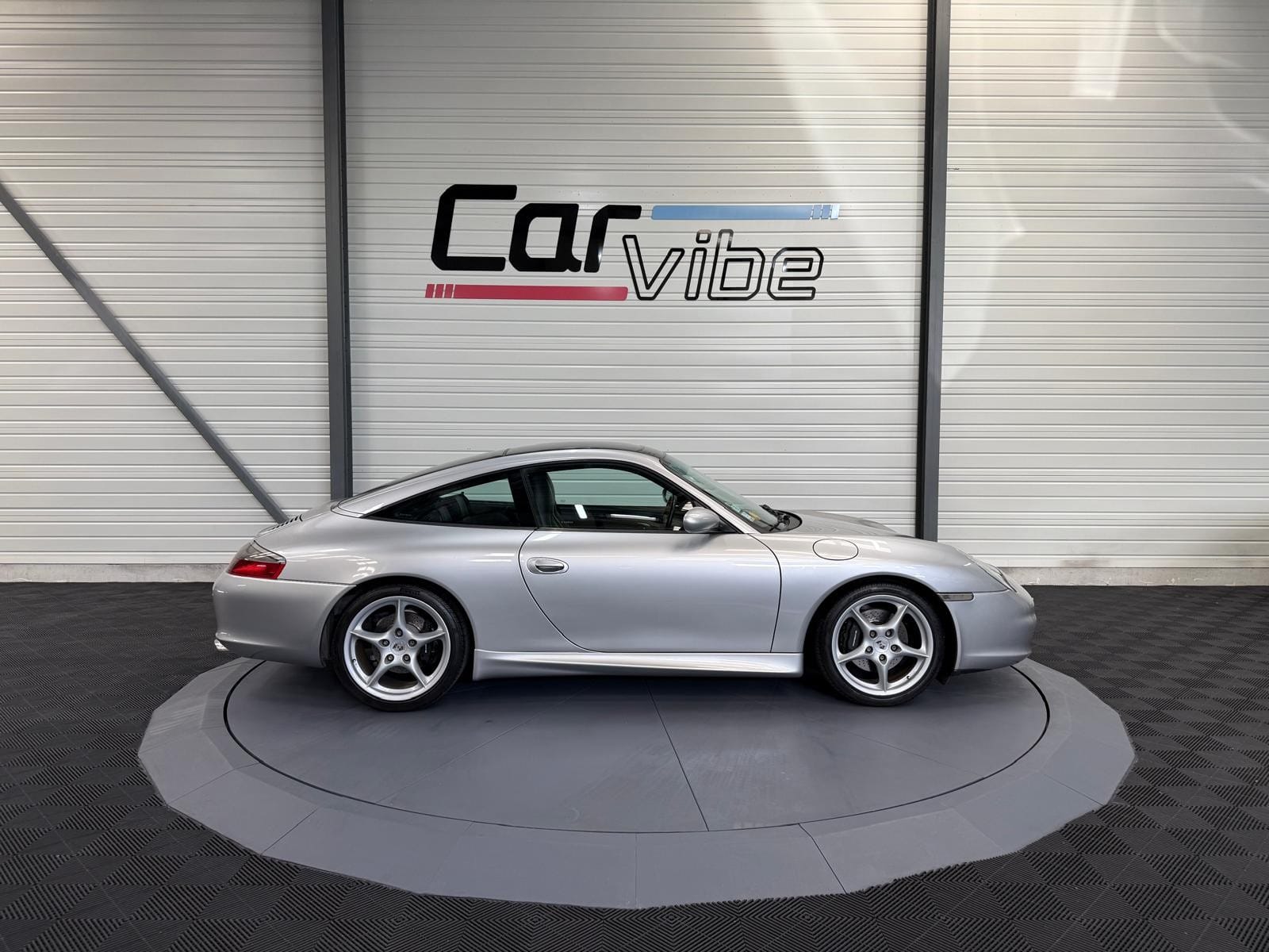 Porsche 911 Carrera Coupe 996 Targa — photo 4