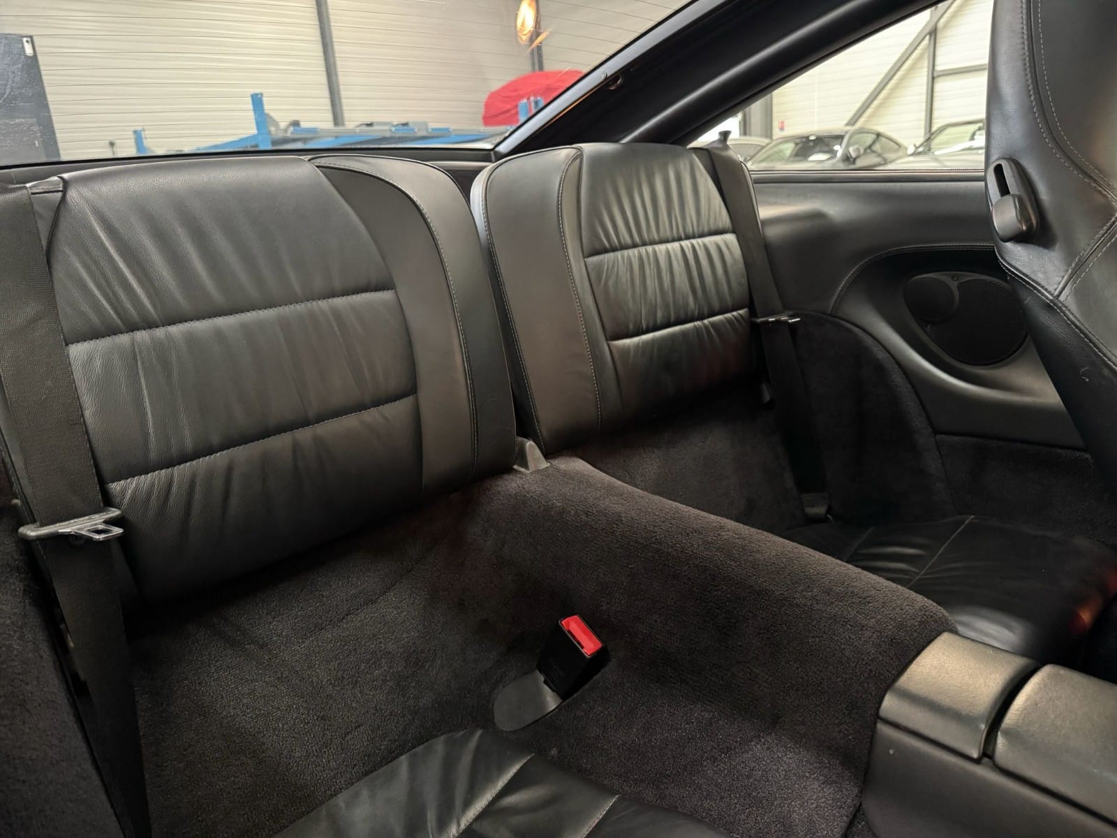 Porsche 911 Carrera Coupe 996 Targa — photo 11