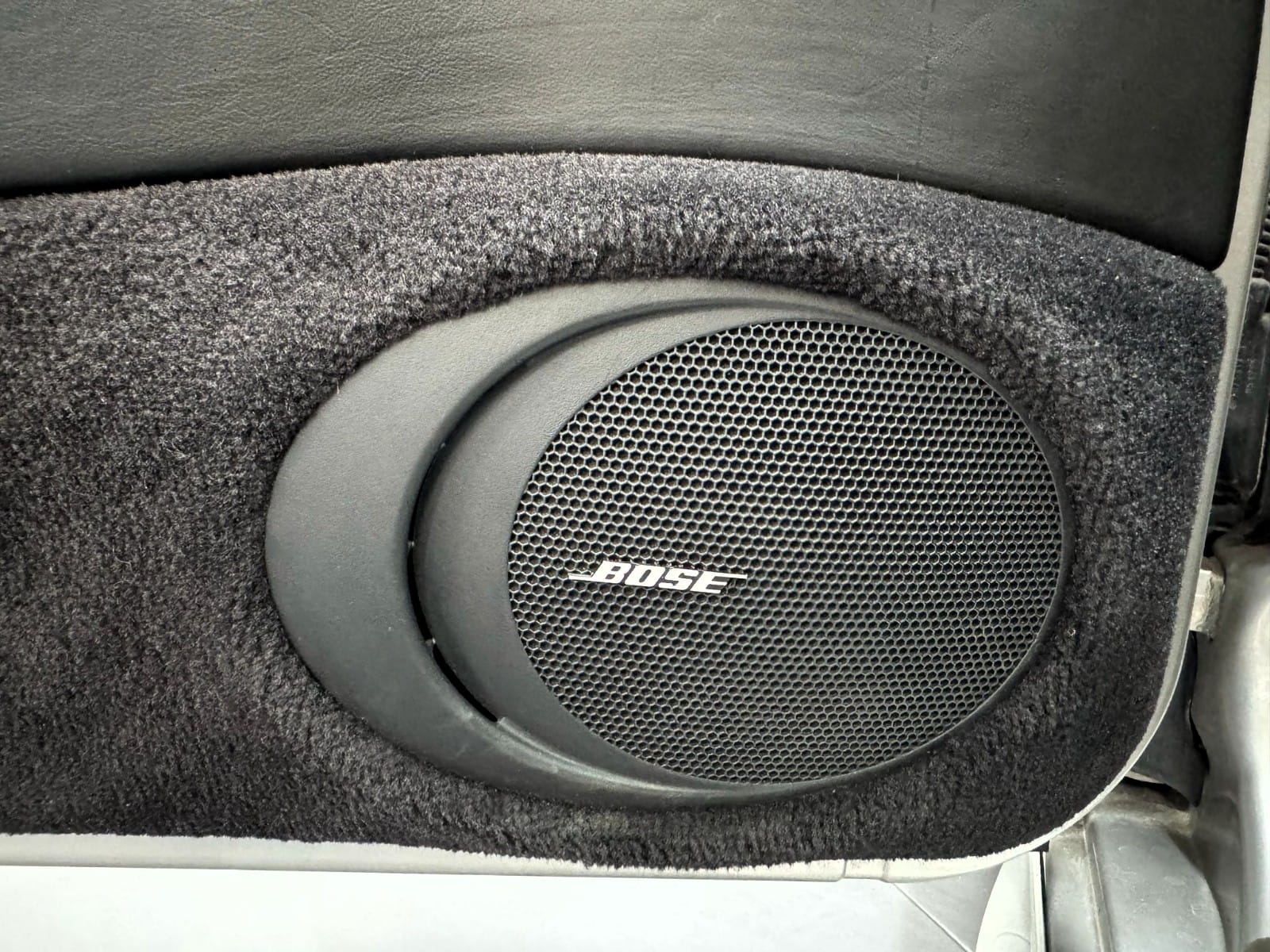 Porsche 911 Carrera Coupe 996 Targa — photo 16