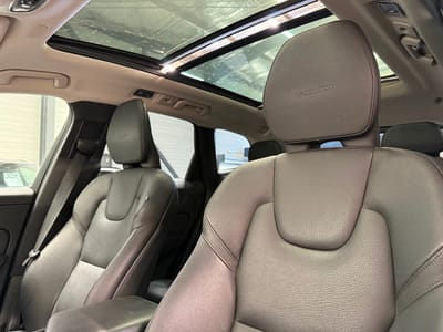 Volvo XC60 Inscription Luxe — photo 22