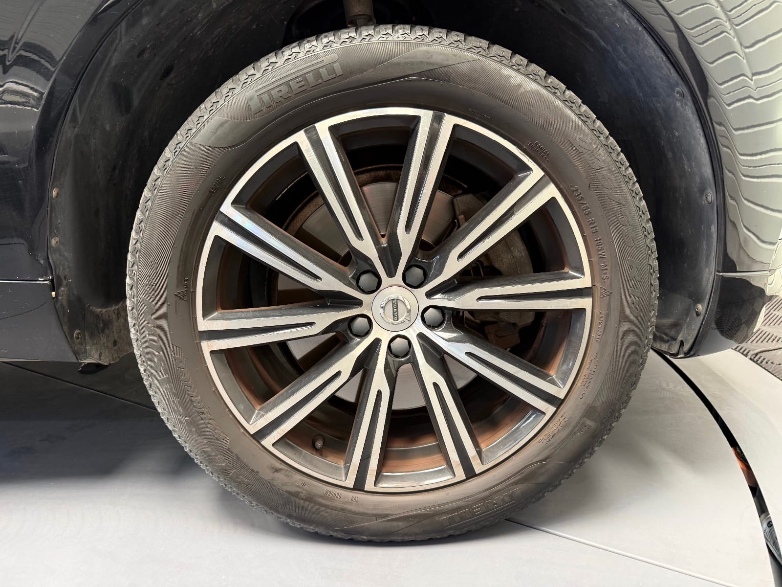 Volvo XC60 Inscription Luxe — photo 27
