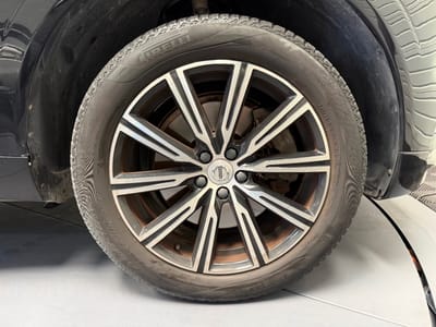 Volvo XC60 Inscription Luxe — photo 27
