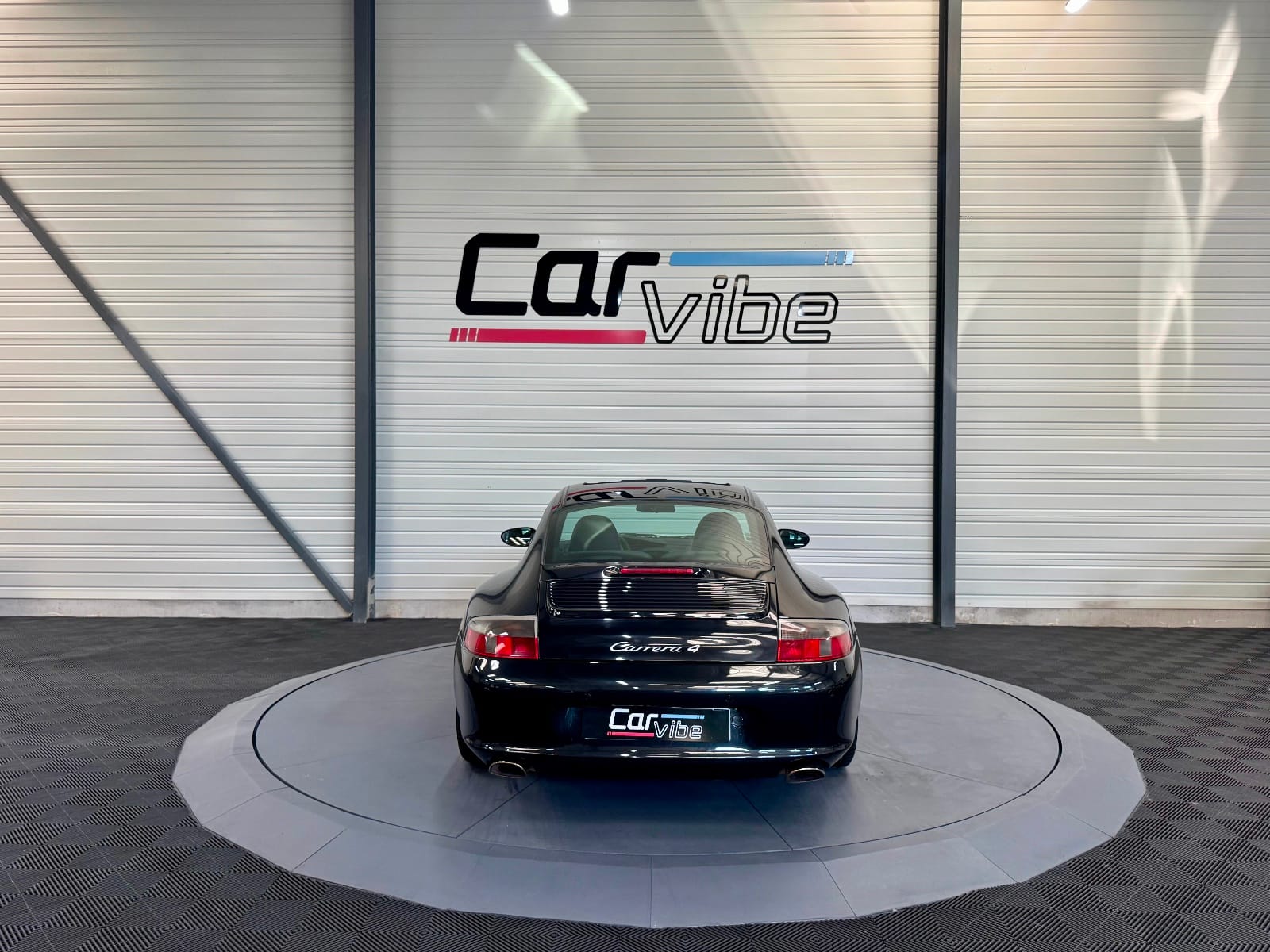 Porsche 911 Carrera 4 Coupe 996 Tiptronic S — photo 9