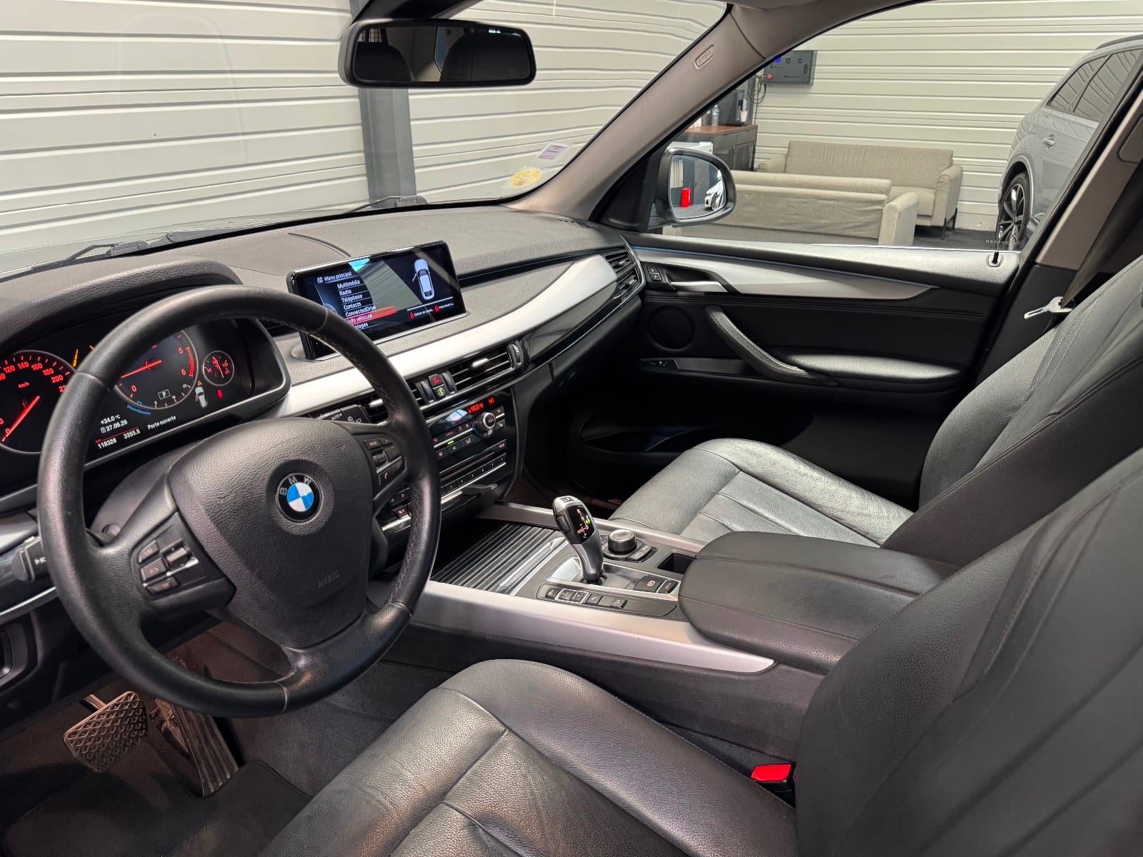 BMW X5 Exclusive A — photo 12