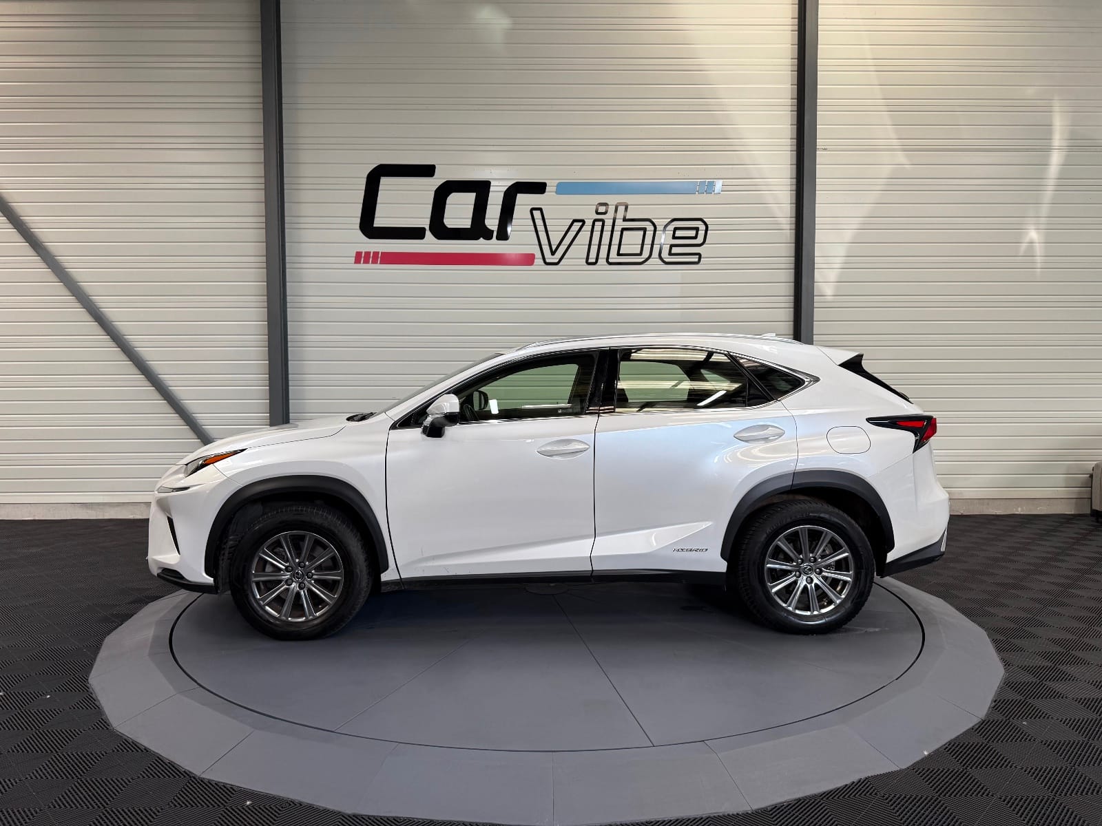 Lexus NX BUSINESS — photo 7