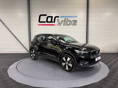 Volvo XC40 Momentum Business — photo 1