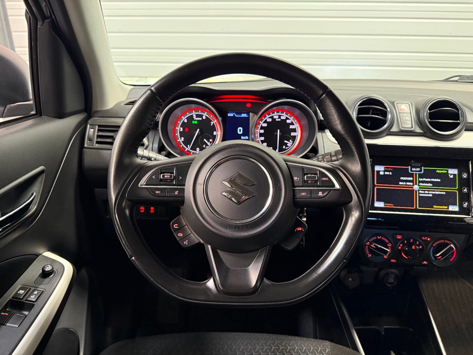 Suzuki Swift PACK — photo 11
