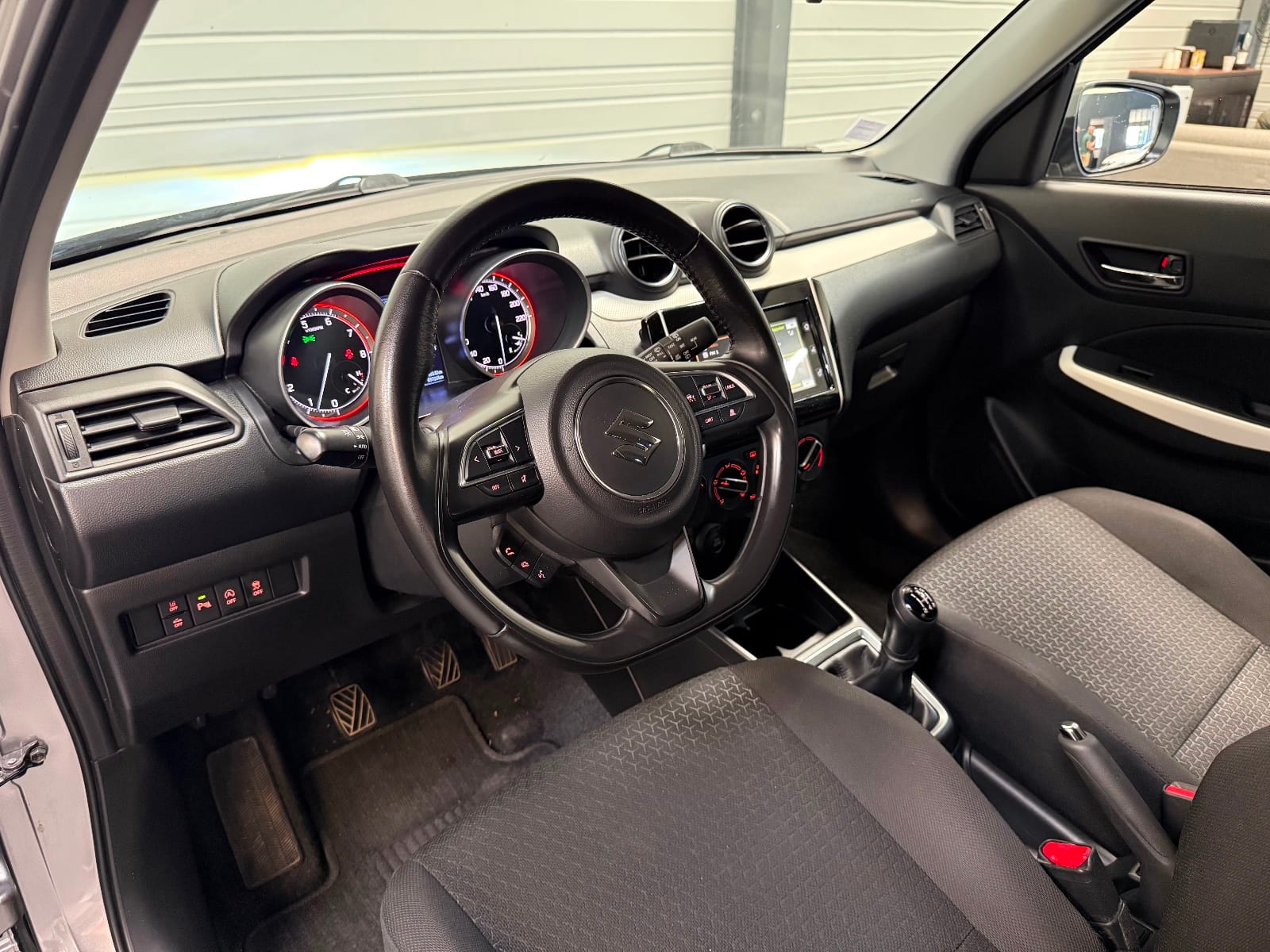 Suzuki Swift PACK — photo 10