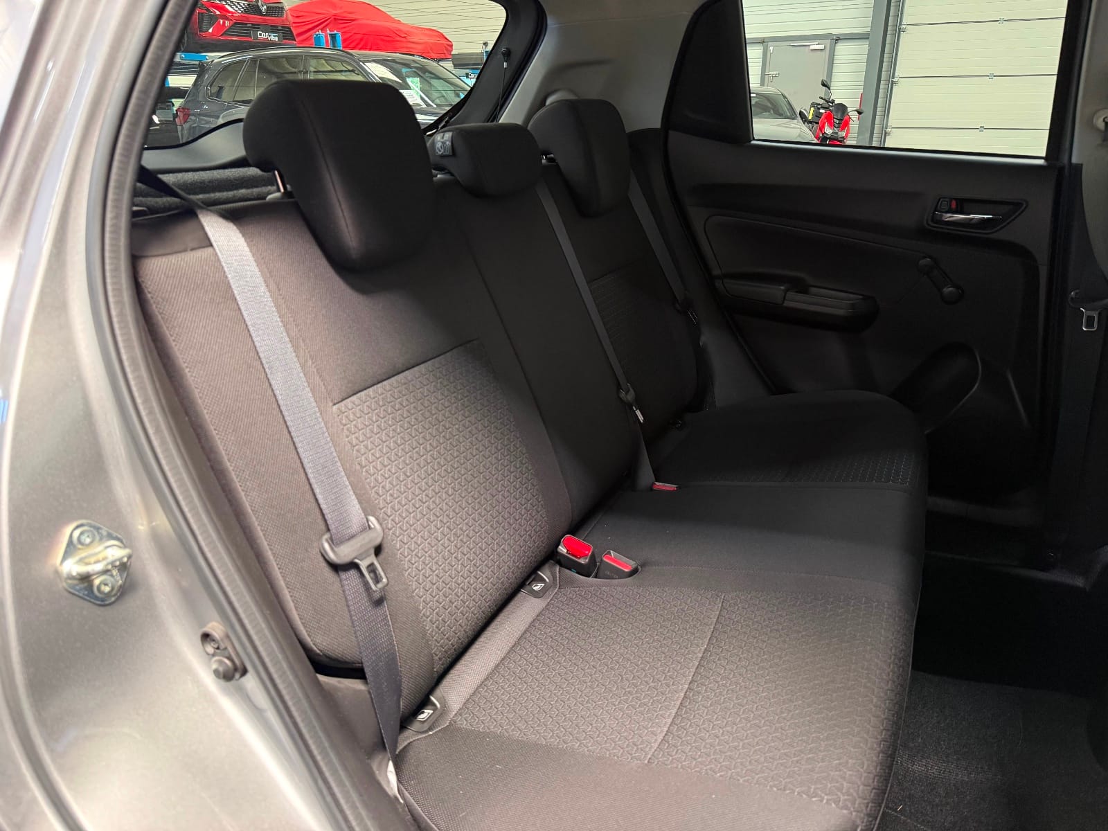 Suzuki Swift PACK — photo 17