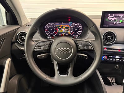 Audi Q2 S line — photo 11
