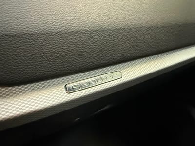 Audi Q2 S line — photo 21