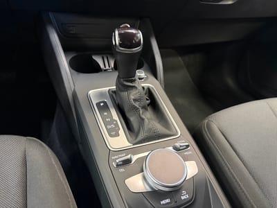 Audi Q2 S line — photo 17