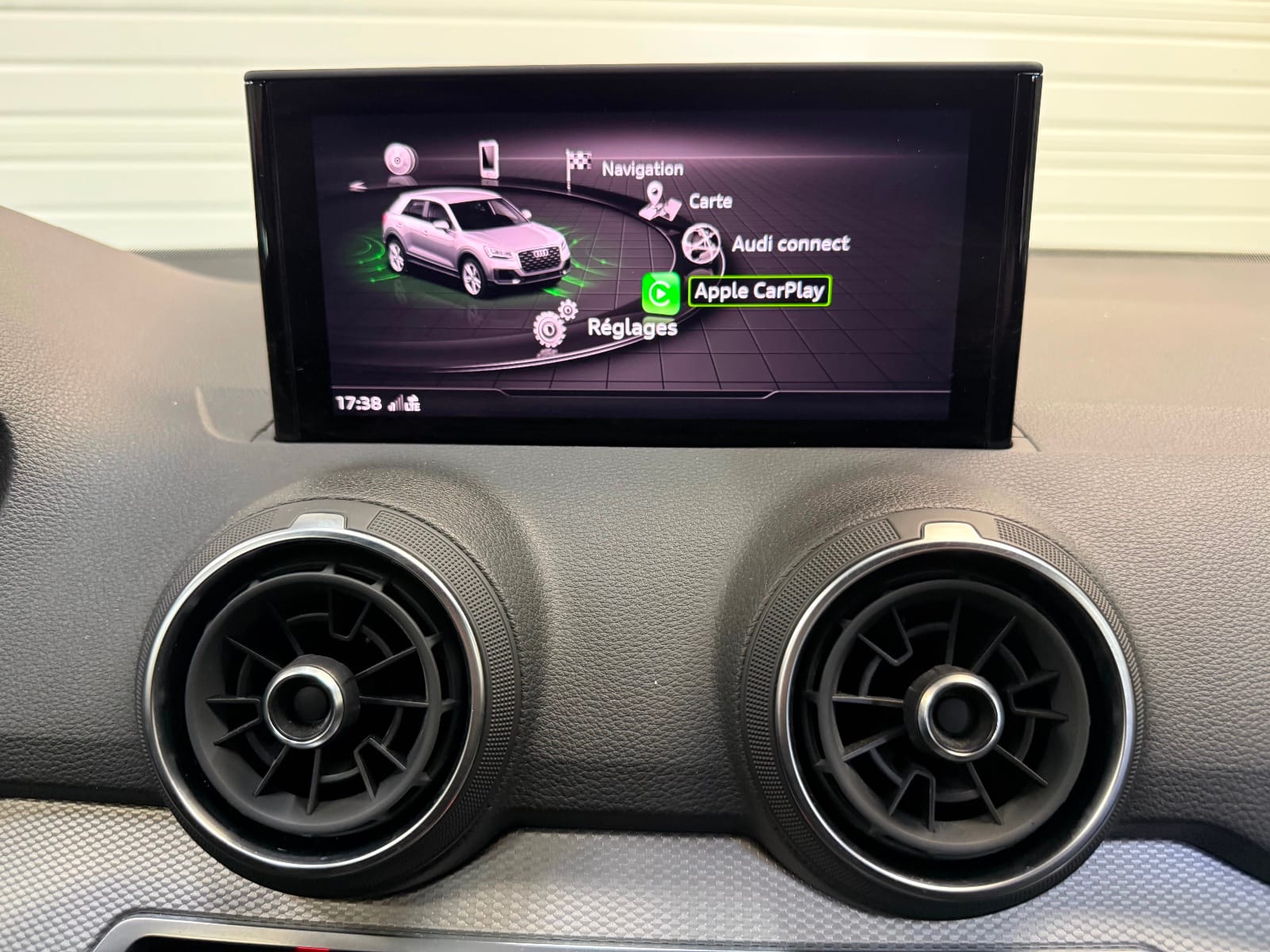 Audi Q2 S line — photo 14