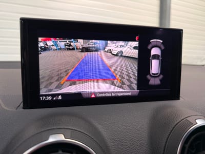 Audi Q2 S line — photo 15