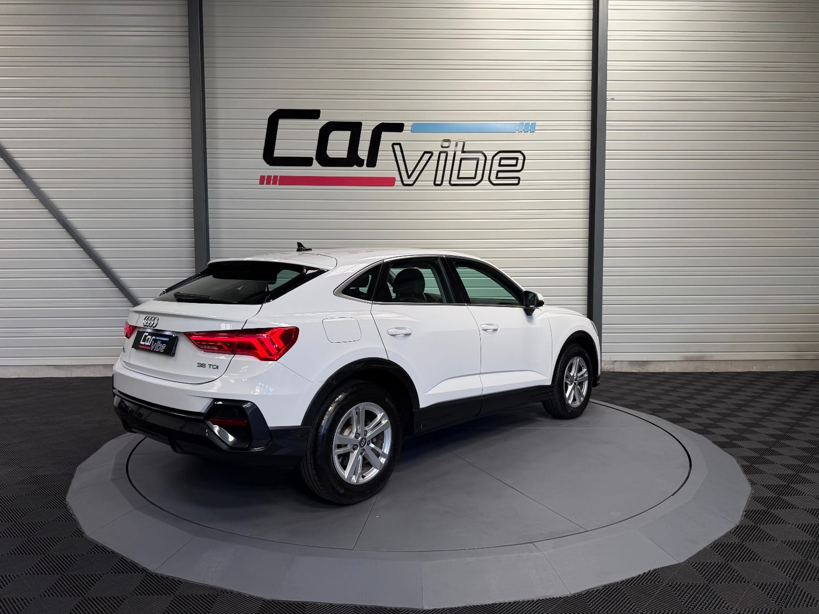 Audi Q3 Sportback Design — photo 4
