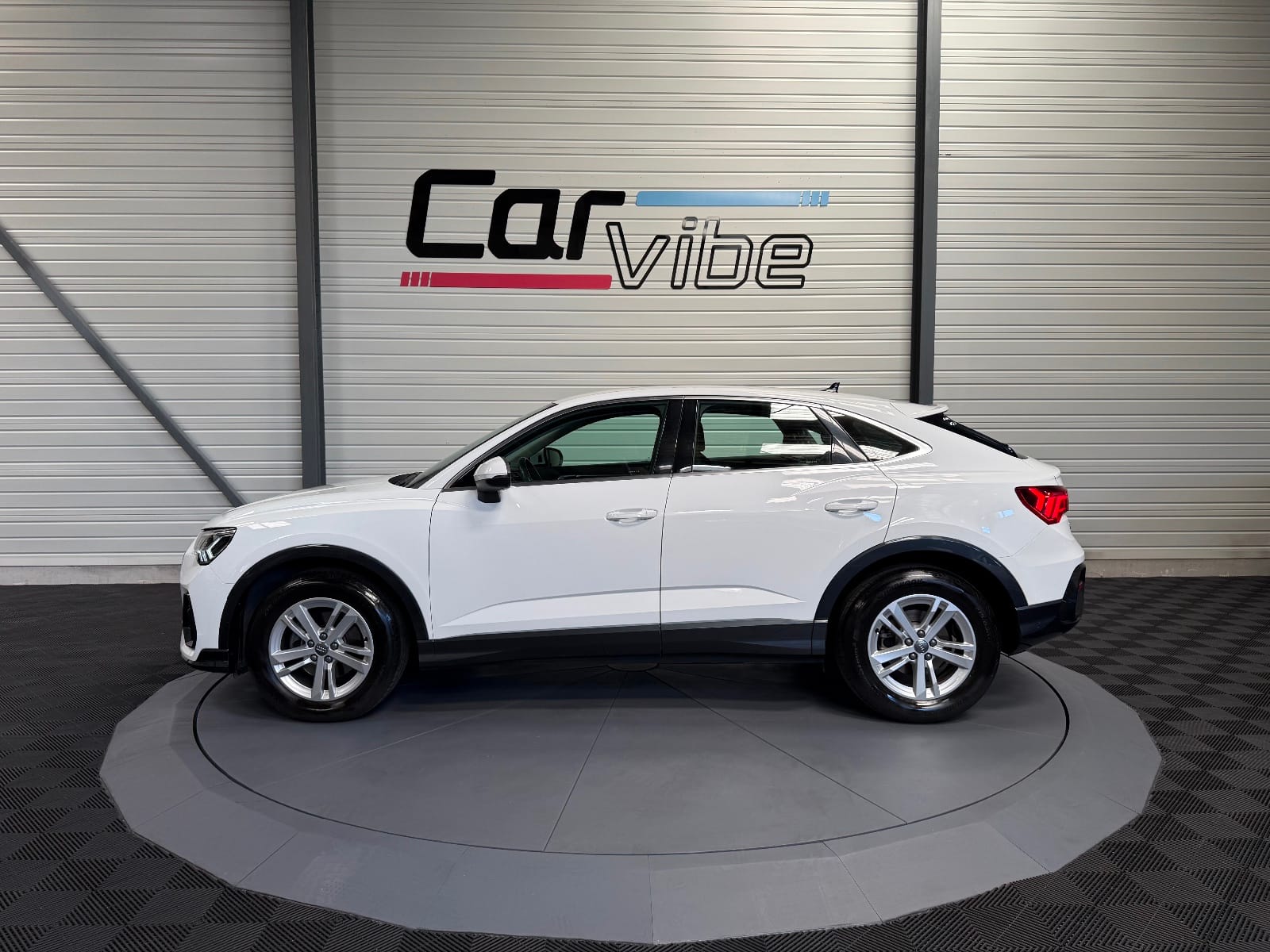 Audi Q3 Sportback Design — photo 7