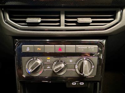 Volkswagen T-cross Life Plus — photo 19