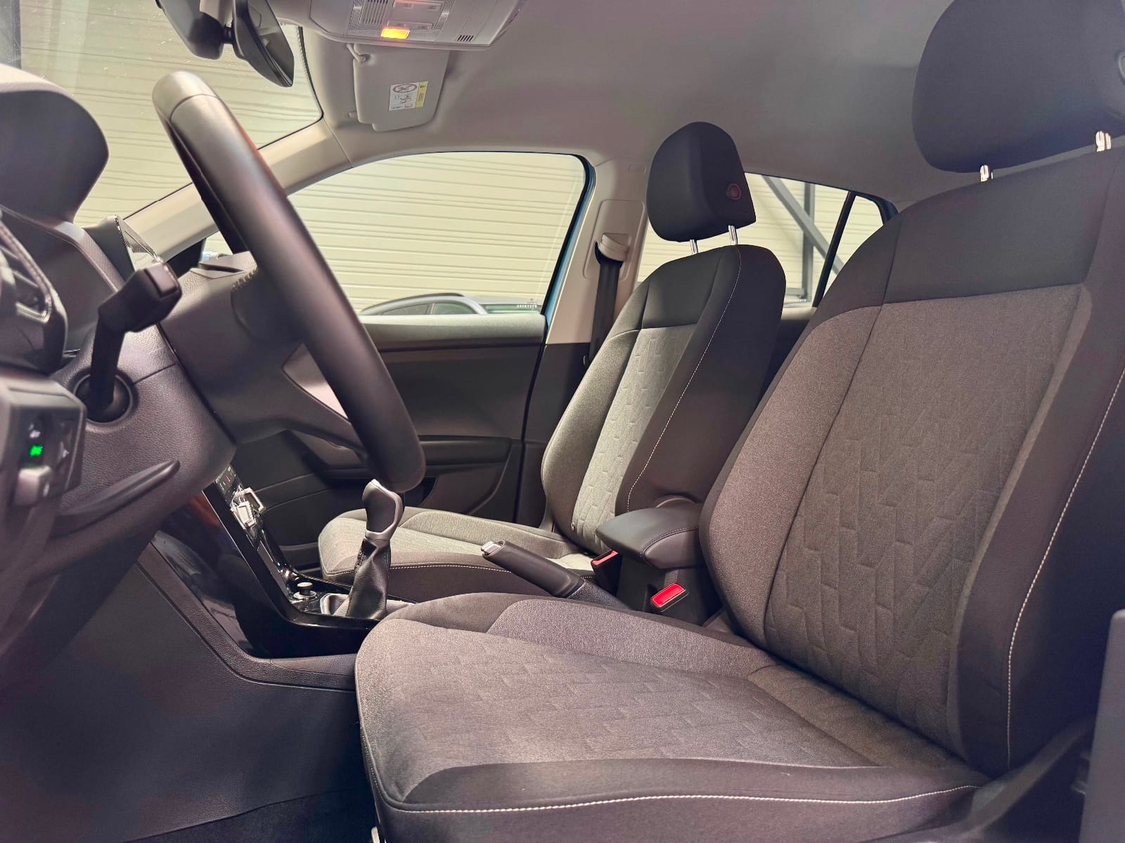 Volkswagen T-cross Life Plus — photo 13