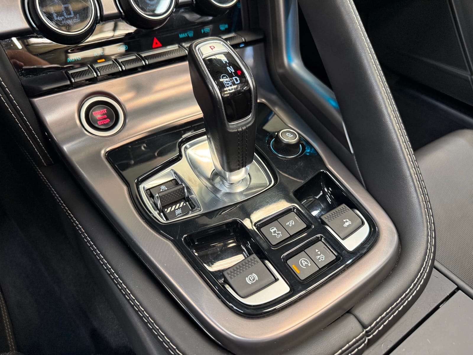 Jaguar F-type Cabriolet First Edition — photo 12