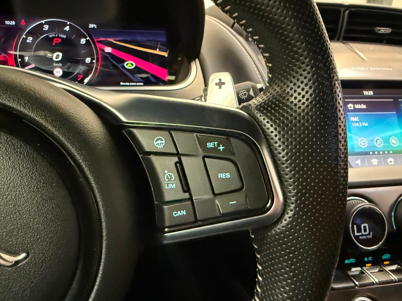 Jaguar F-type Cabriolet First Edition — photo 25