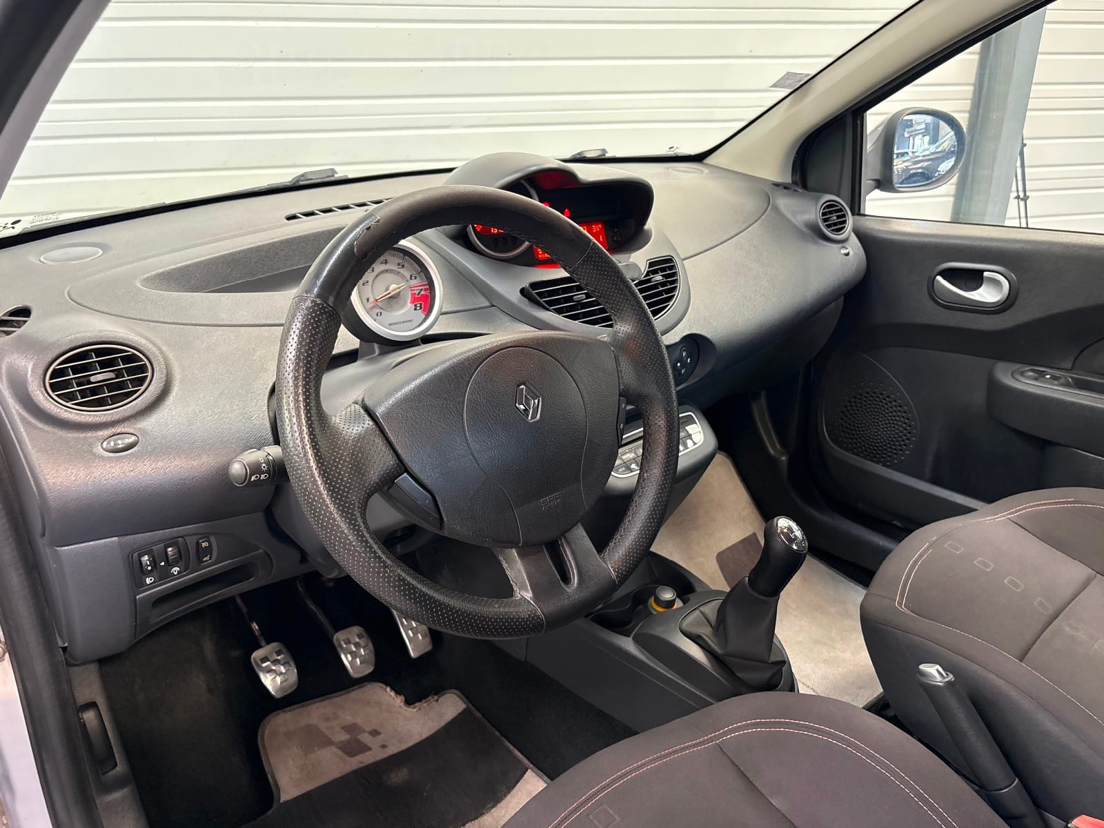 Renault Twingo II Renault Sport — photo 10
