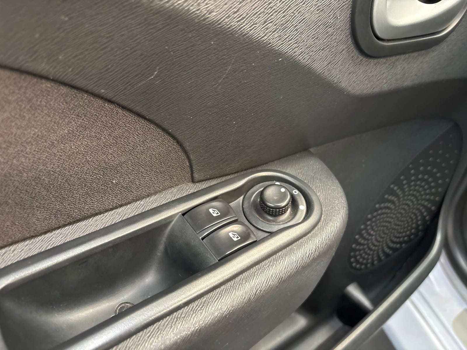 Renault Twingo II Renault Sport — photo 19