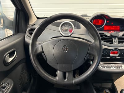 Renault Twingo II Renault Sport — photo 16