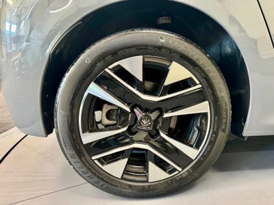 Peugeot 208 Style — photo 24