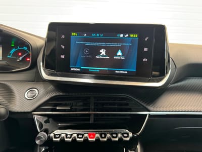 Peugeot 208 Style — photo 21