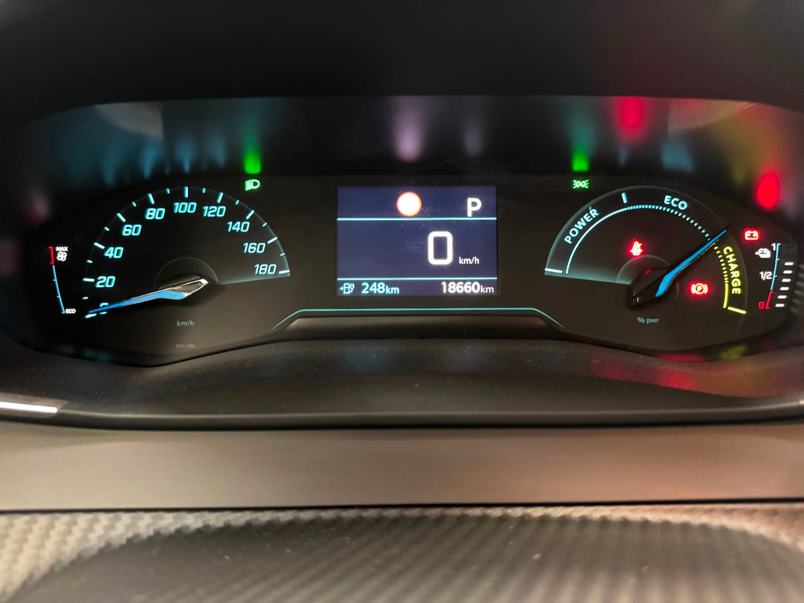 Peugeot 208 Style — photo 15
