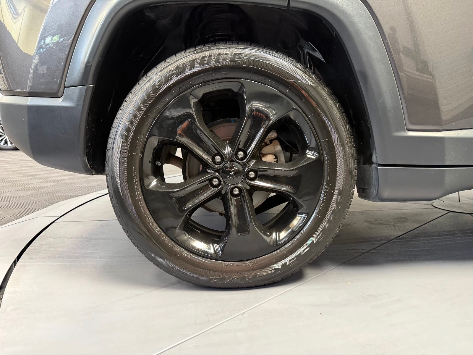 Jeep Compass Brooklyn Edition — photo 26