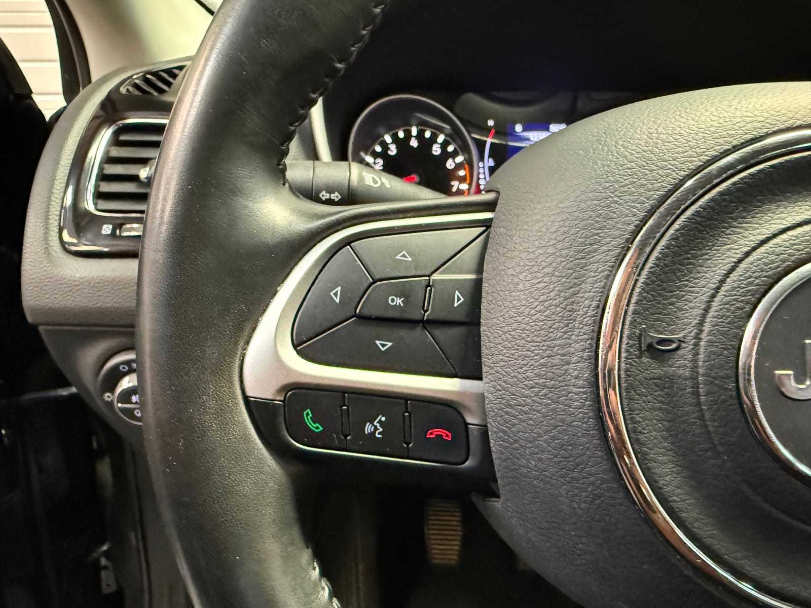 Jeep Compass Brooklyn Edition — photo 16