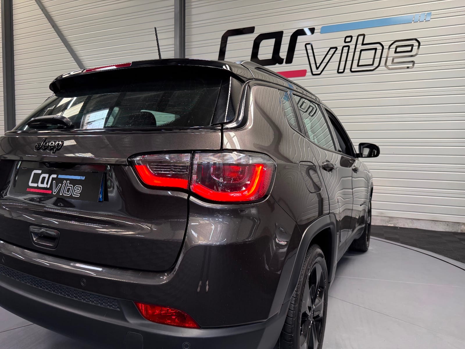 Jeep Compass Brooklyn Edition — photo 24