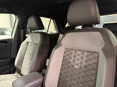 Volkswagen T-roc R-Line — photo 20