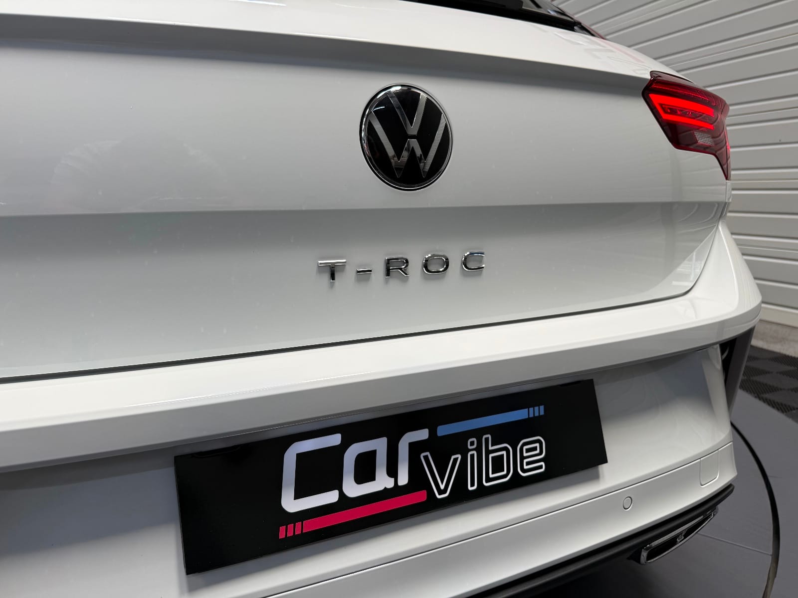 Volkswagen T-roc R-Line — photo 22