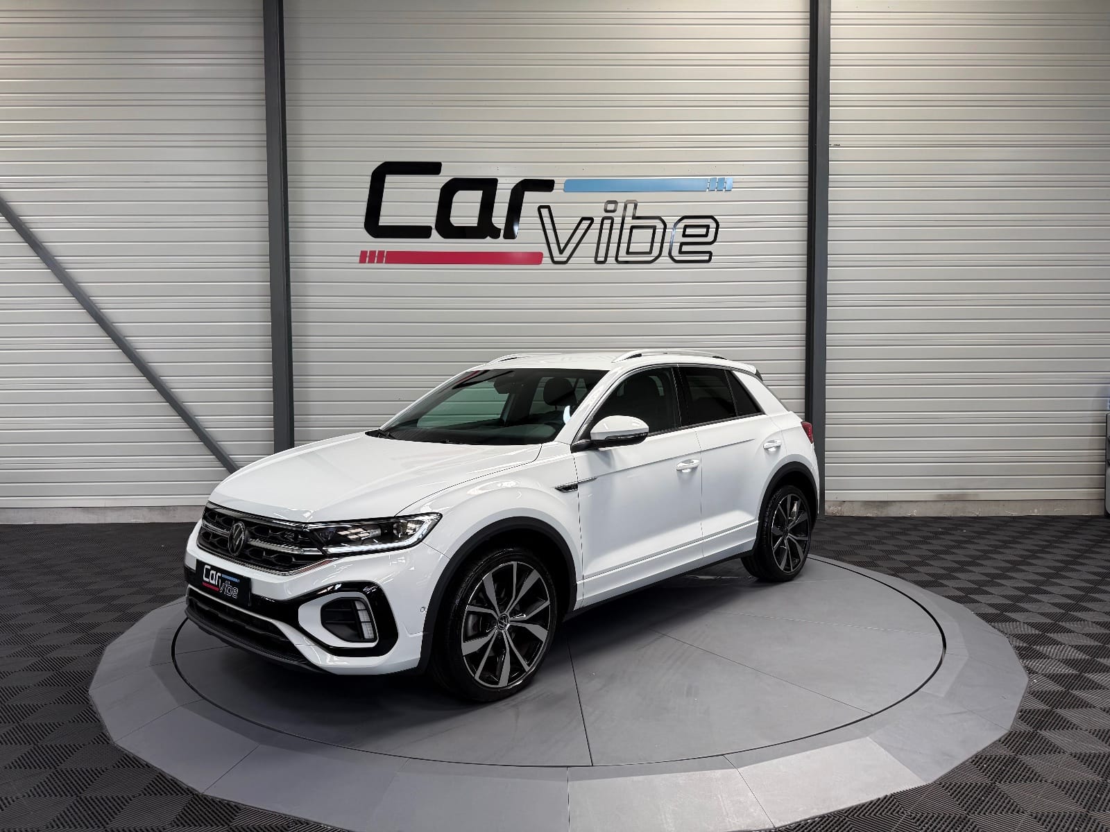 Volkswagen T-roc R-Line — photo 8