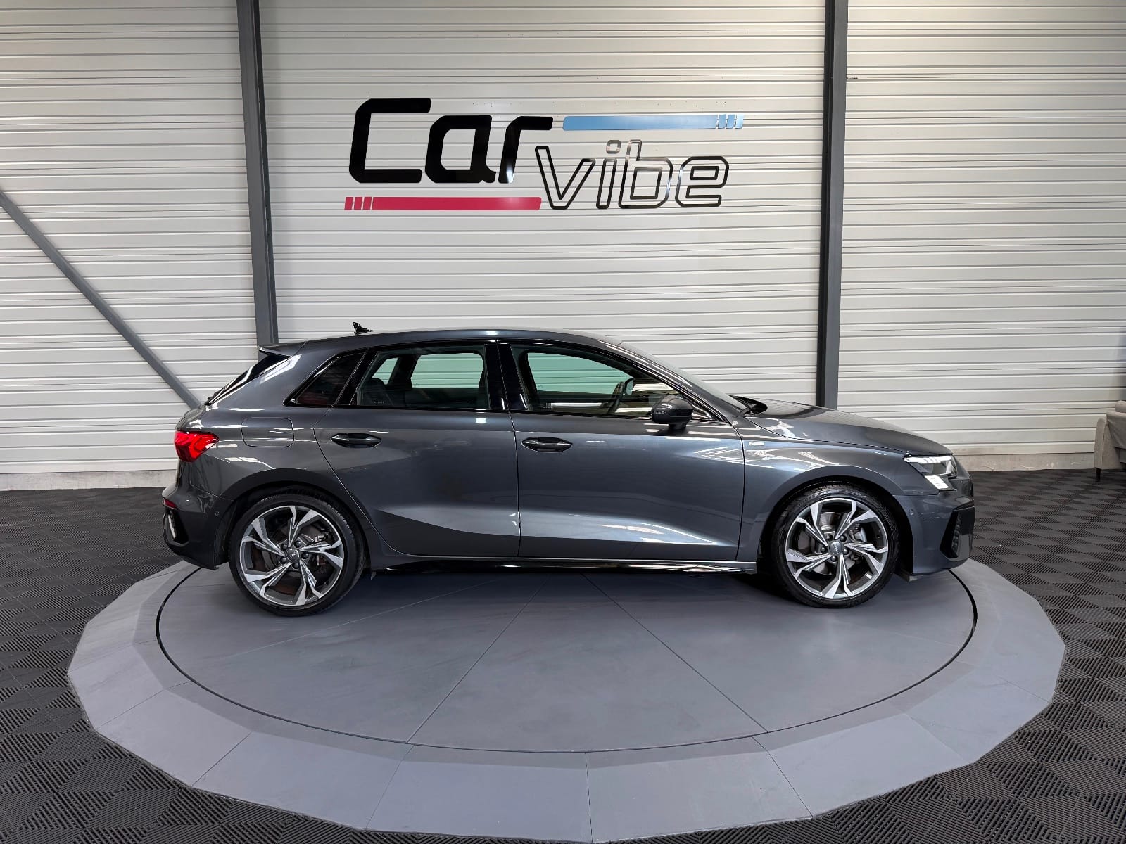 Audi A3 Sportback — photo 3