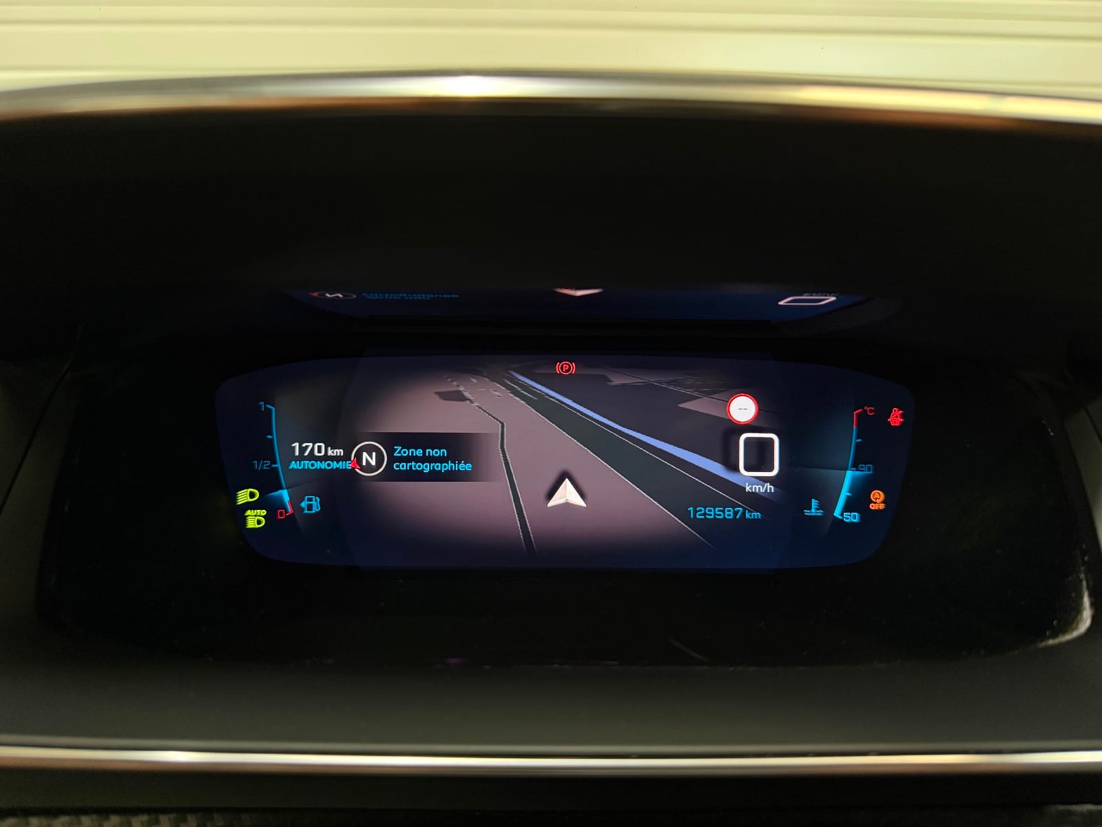 Peugeot 208 GT Line — photo 16