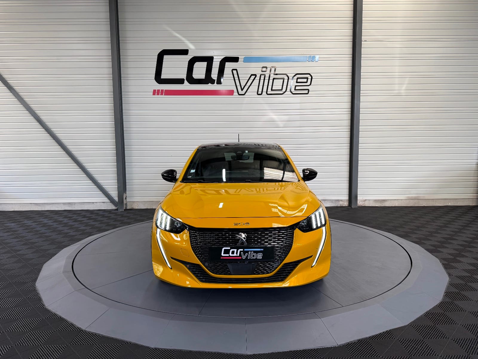 Peugeot 208 GT Line — photo 9
