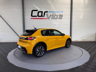 Peugeot 208 GT Line — photo 4
