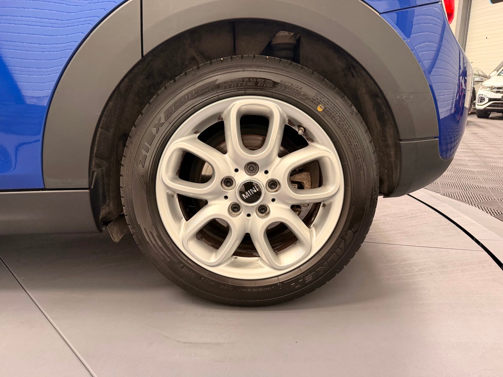 Mini Cooper HATCH — photo 23